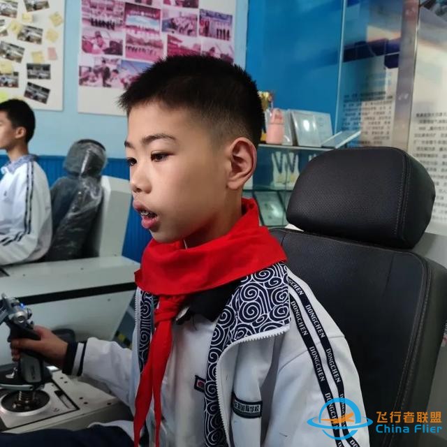 航空科普教育 - 飛行模擬器訓(xùn)練中心-8340