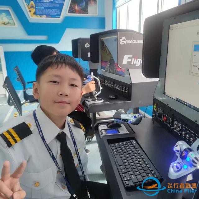 航空科普教育 - 飛行模擬器訓(xùn)練中心-7899