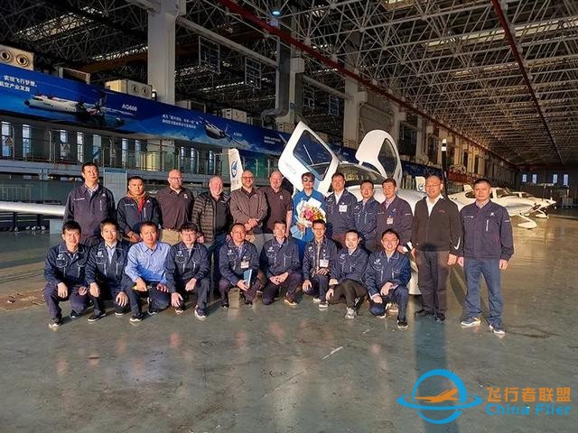 當飛行安全遇到航空工業(yè)造：兩架美國飛機相撞后……-8582