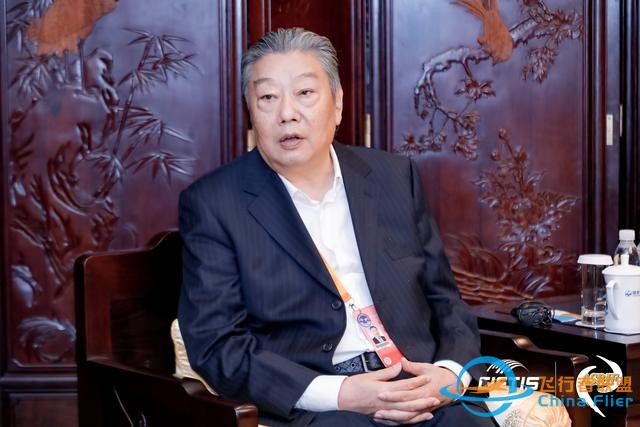 專訪中國航空學(xué)會理事長林左鳴：低空經(jīng)濟(jì)或?qū)⑾破鹦乱惠喯M(fèi)浪潮，通用航空管理亟待升級-980