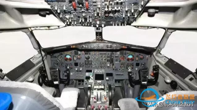 B737飛機(jī)駕駛艙說明書（精華）-7132
