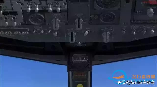 B737飛機(jī)駕駛艙說明書（精華）-820