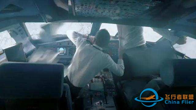 A320客機操縱桿為什么能擺茶盤？側(cè)桿模仿戰(zhàn)斗機，副駕被禁止起落-1522