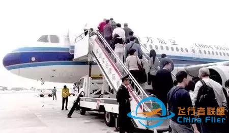 坐飛機(jī)就得看！乘飛機(jī)十大安全常識-9003