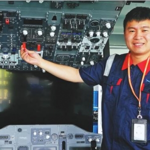 「青年英才耀龍江」劉忠亮｜造專業(yè)飛行模擬機助力航空產(chǎn)業(yè)發(fā)展