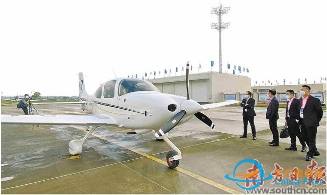 從“通用機(jī)場”到“航空小鎮(zhèn)”-1007