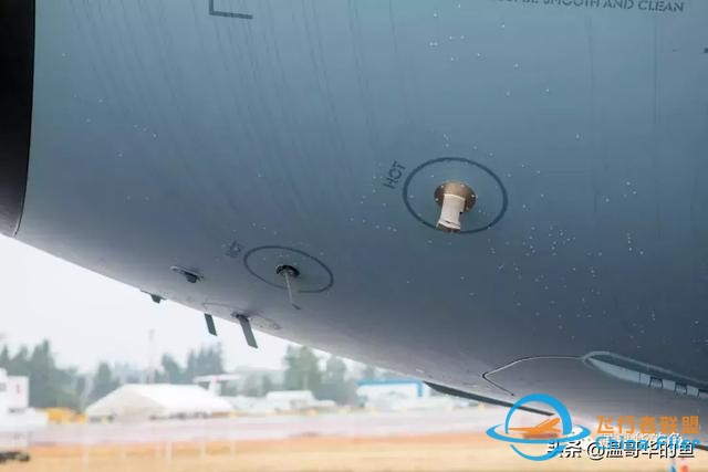 空中加油飛機A400M近距離接觸 原來是這樣加油的-726