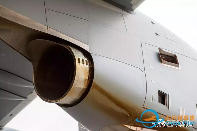 空中加油飛機A400M近距離接觸 原來是這樣加油的-4318