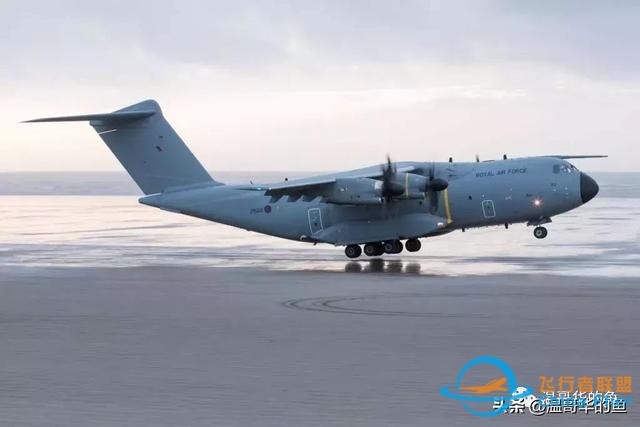 空中加油飛機A400M近距離接觸 原來是這樣加油的-5475