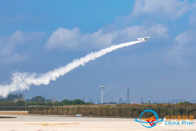 無錫丁蜀機(jī)場(chǎng)正式開航！我市成功構(gòu)建通用航空與運(yùn)輸航空“雙機(jī)場(chǎng)”體系-2028