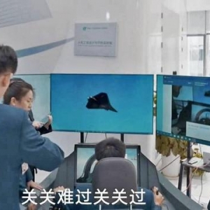 一架全新無(wú)尾戰(zhàn)機(jī)，讓美方意識(shí)到，中國(guó)對(duì)六代機(jī)的理解，已經(jīng)領(lǐng)先