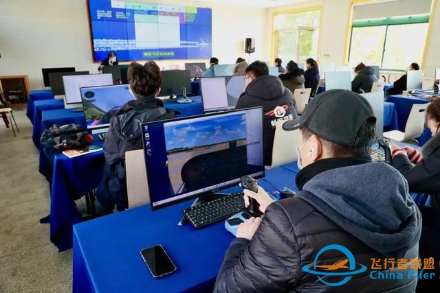 [科體中心]上海市航空運動協(xié)會舉辦第四期模擬飛行教練員（輔導(dǎo)員）培訓(xùn)班-5873