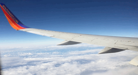 坐飛機受驚嚇指南：飛機舷窗外發(fā)生什么才最可怕？（上）-6676