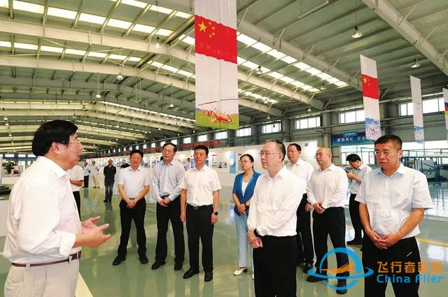金湘軍在大同市調(diào)研通用航空產(chǎn)業(yè)發(fā)展工作-7452