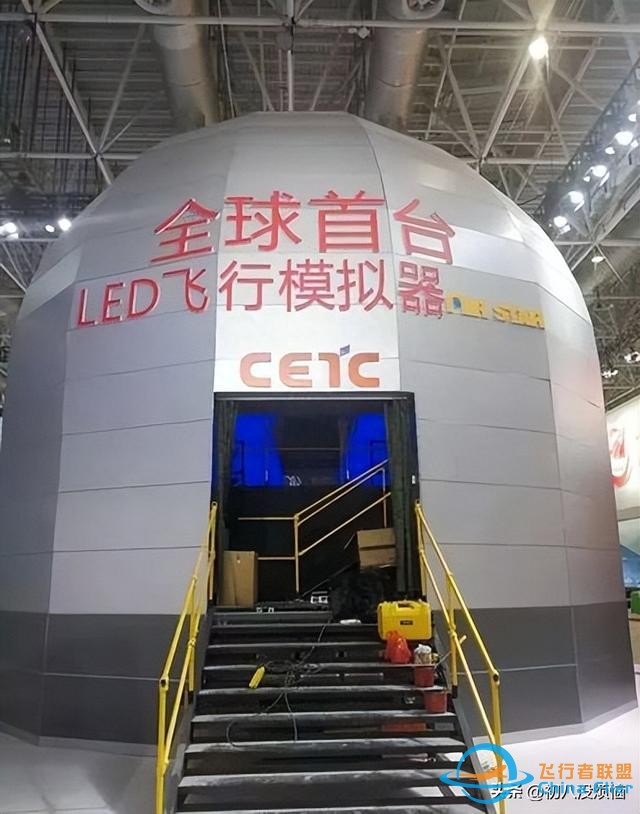 虛擬現(xiàn)實(shí)飛行體驗(yàn)：真實(shí)感爆棚的飛行模擬器，探索一場奇妙之旅-8075