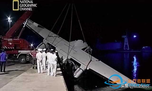 飛機(jī)沒加油就起飛會怎樣？看似荒謬的失誤，奪走16條生命-697
