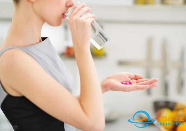 女航天員去太空時，為何要吃避孕藥？在飛船中到底會發(fā)生什么？-5520