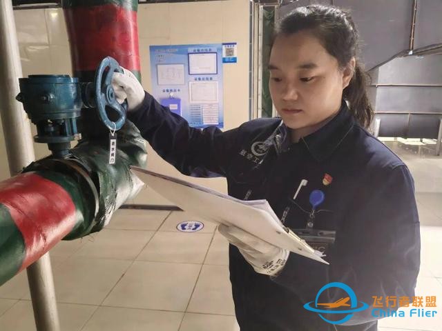 “航空三折疊”，怎么折，都有面-4536