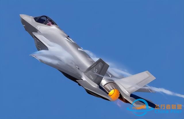 50個(gè)航空旅，1500架中國(guó)軍機(jī)嚴(yán)陣以待，美空軍四大短板不如解放軍-6973