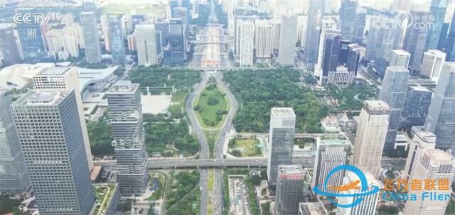 多方布局齊發(fā)力 低空經(jīng)濟(jì)迎來(lái)穩(wěn)妥有序加速發(fā)展新“機(jī)”遇-6830