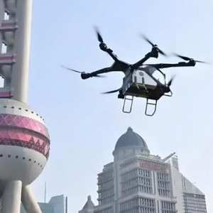 低空經(jīng)濟帶你飛，引爆萬億級市場、5.5G、飛行汽車……