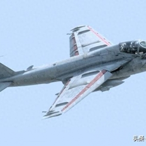 美國(guó)海軍A-6艦載攻擊機(jī)