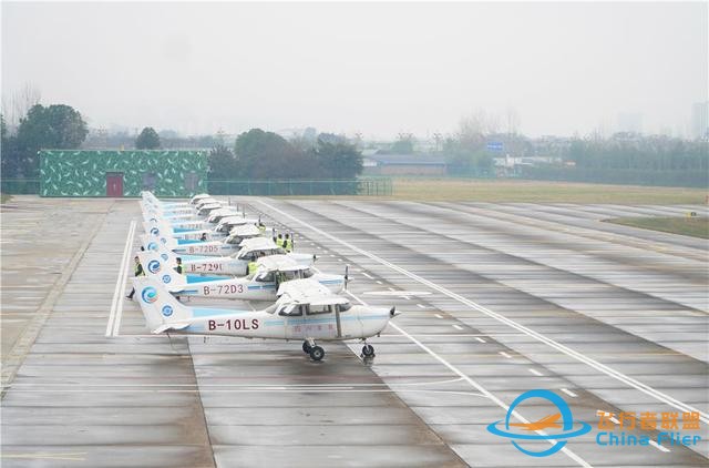 龍昊通用航空：培養(yǎng)通航人才 助力梁平低空經(jīng)濟(jì)振翅高飛-4389