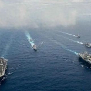 低調(diào)的自信！中國罕見公布模擬：美軍突然襲擊，1艘055被“擊中”